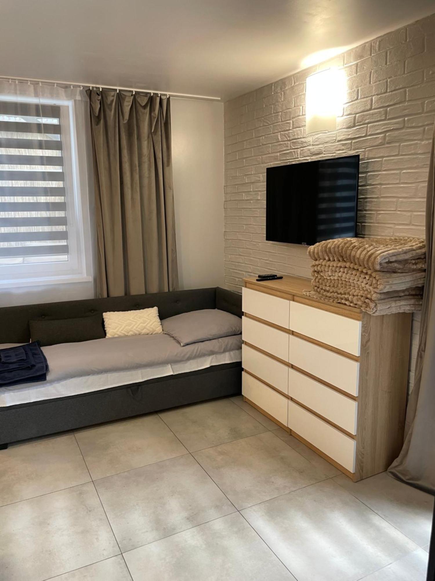 Aparthotel Przytulny Zakatek Zerniki Wroclawskie Exterior foto